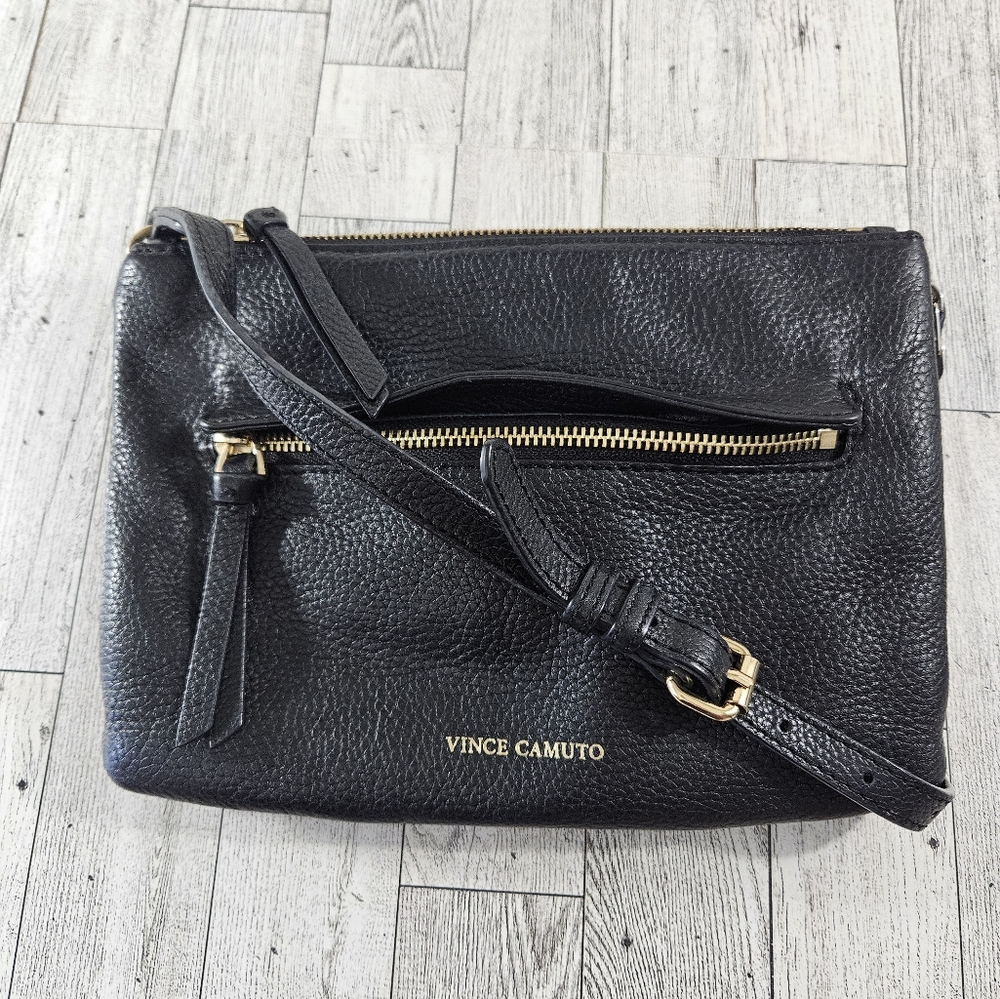 Vince Camuto Crossbody Purse Bag Black Peddled Leather Top Zipper Medium